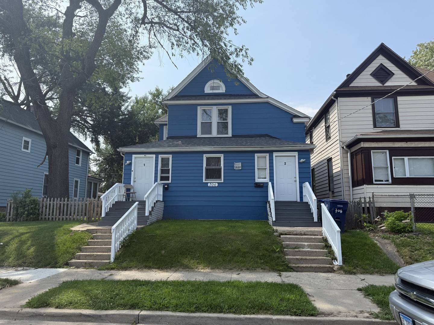 706 Martin Luther King DR, Waukegan, IL 60085