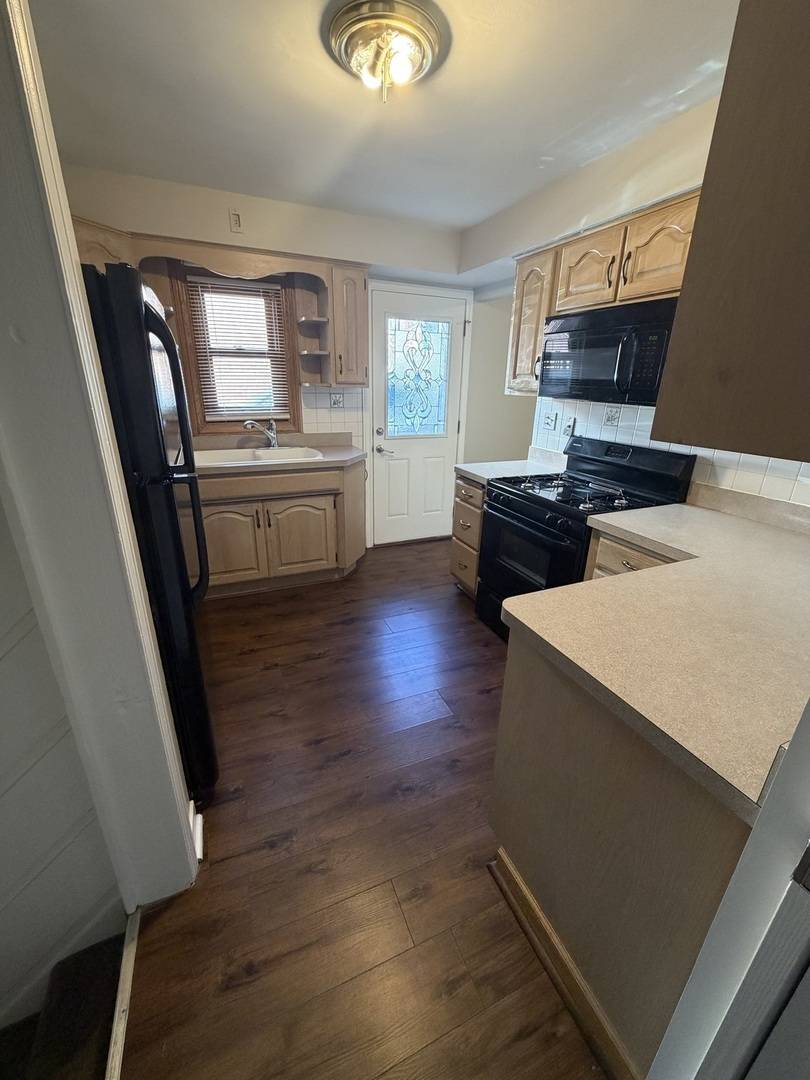 306 N Edgewood AVE, La Grange Park, IL 60526