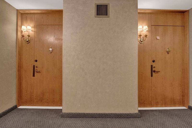 40 E Delaware PL #1702, Chicago, IL 60611