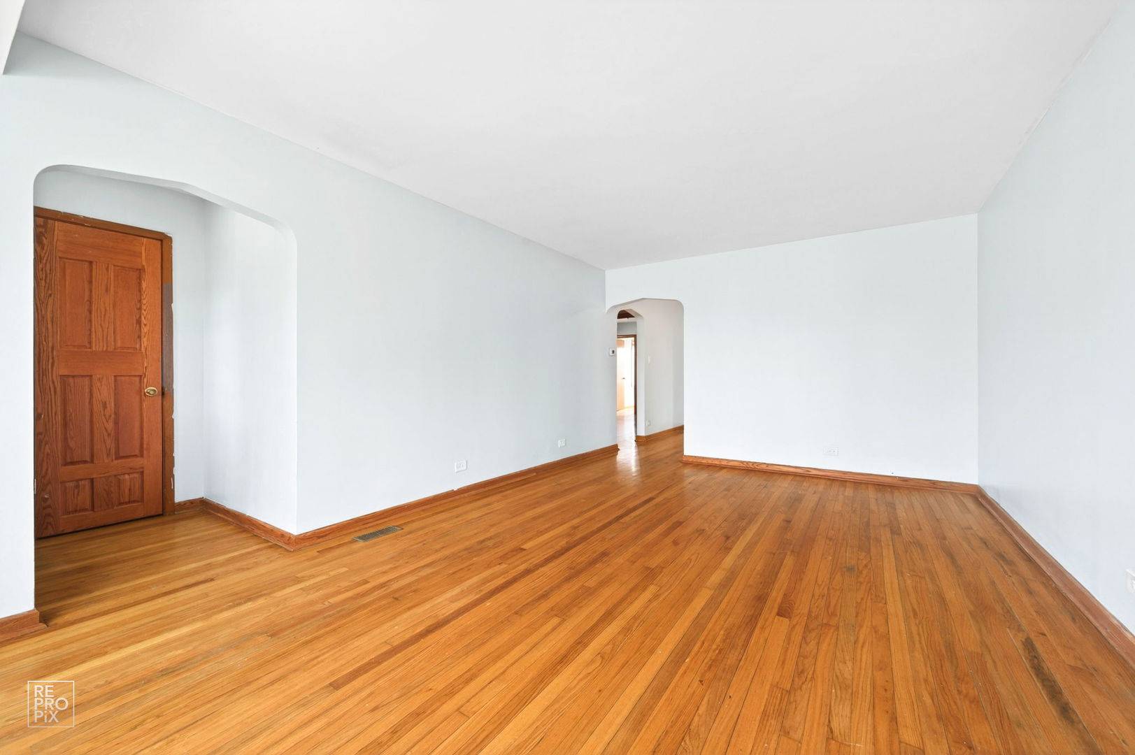 4143 W Marquette RD, Chicago, IL 60629