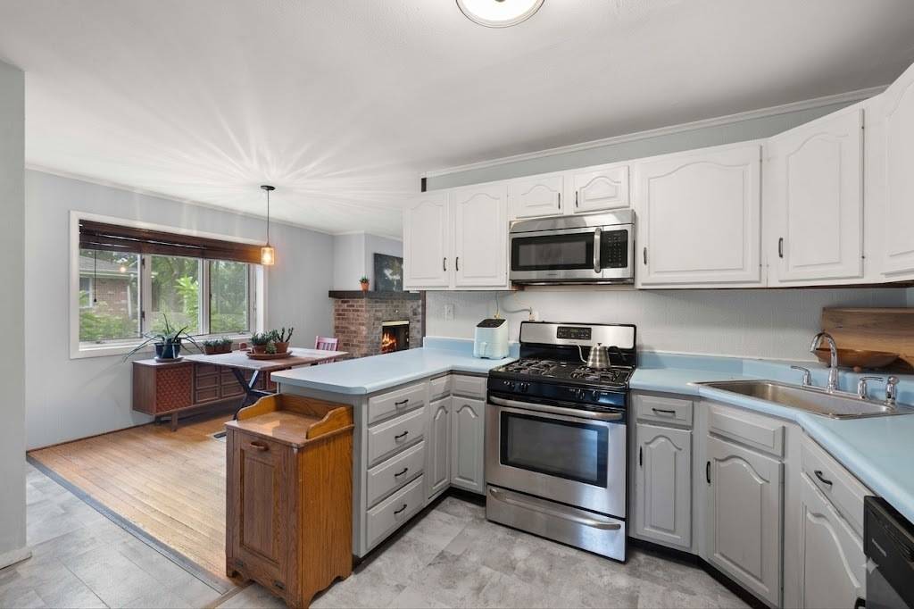 485 W Margaret TER, Cary, IL 60013