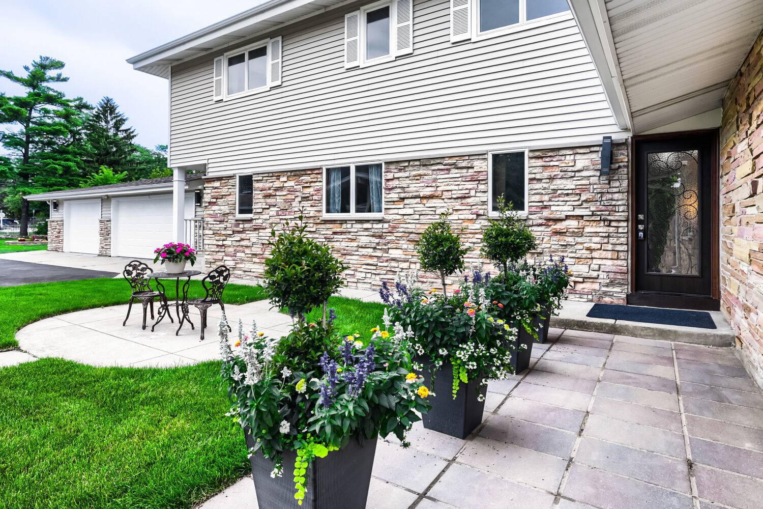 1325 E Lake AVE, Glenview, IL 60025