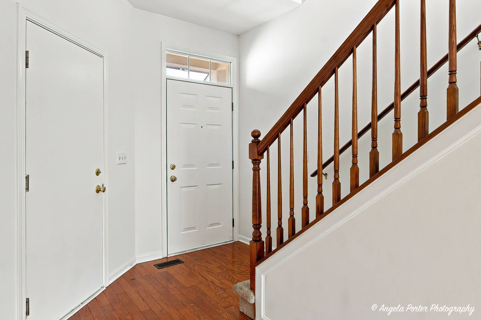376 N Patriot DR, Hainesville, IL 60030