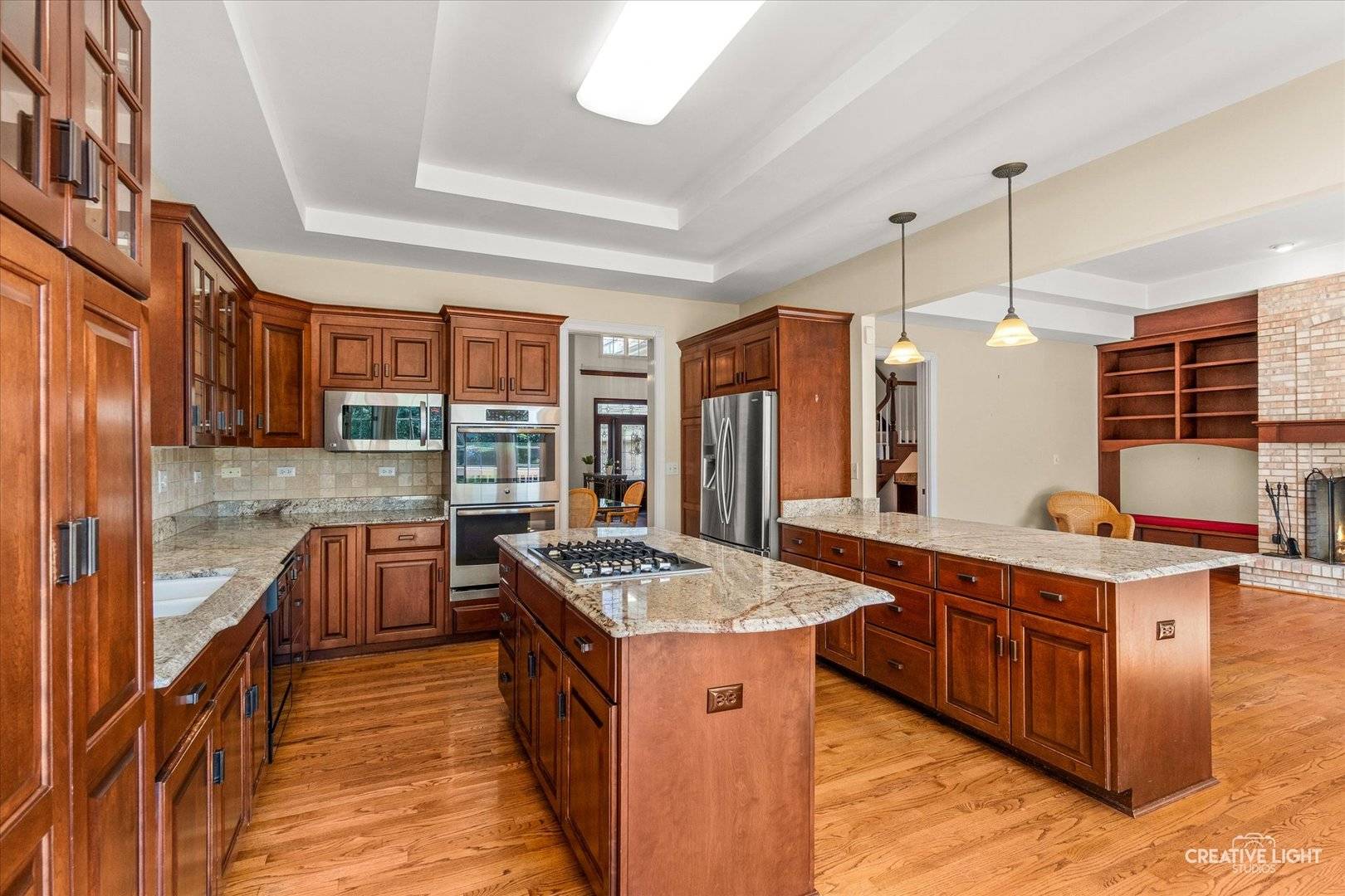 4N468 S Robert Frost CIR, St. Charles, IL 60175