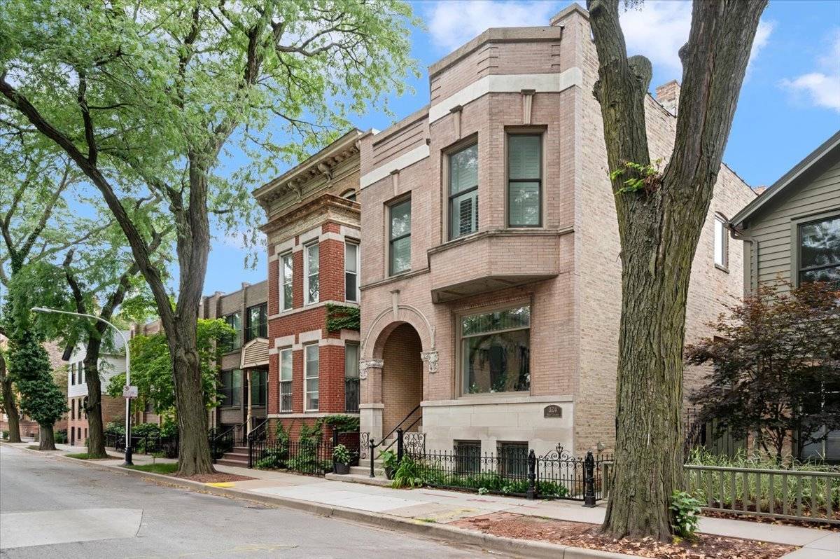 326 W Concord PL, Chicago, IL 60614