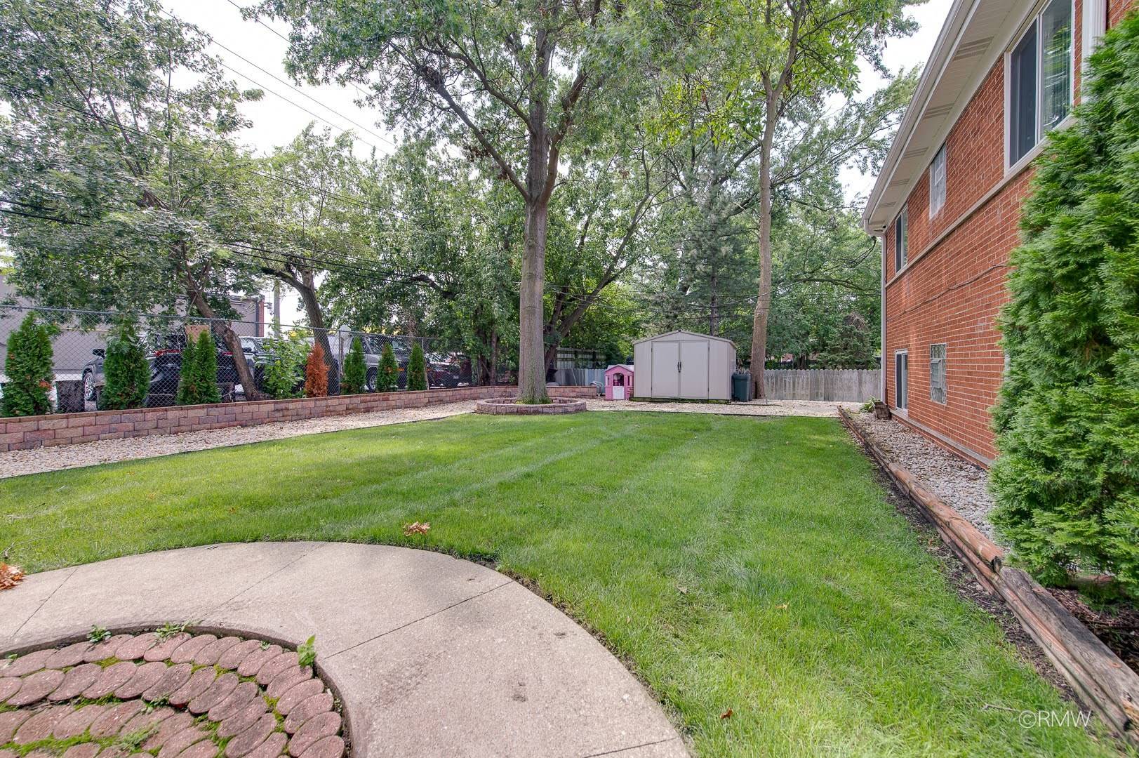 34 N Main ST #1S, Glen Ellyn, IL 60137