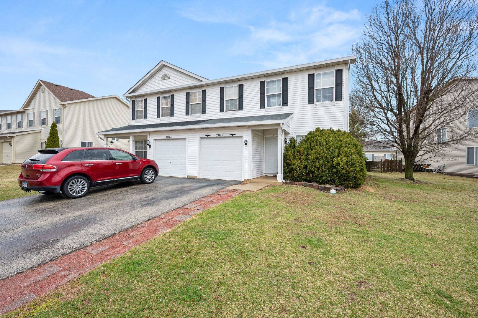 2812 Rebecca CT, Montgomery, IL 60538
