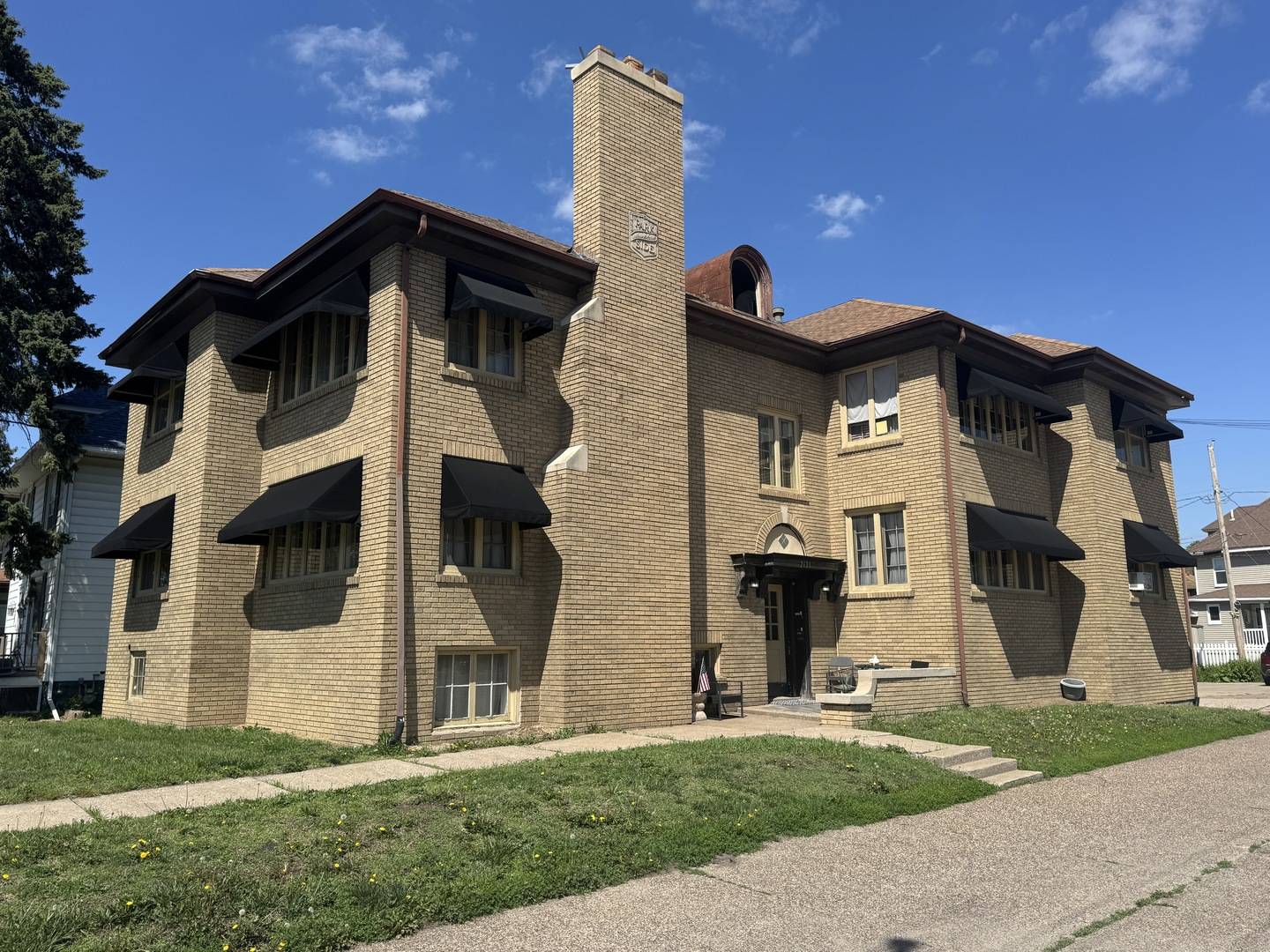 2621 N Harrison ST #1, Davenport, IA 52803