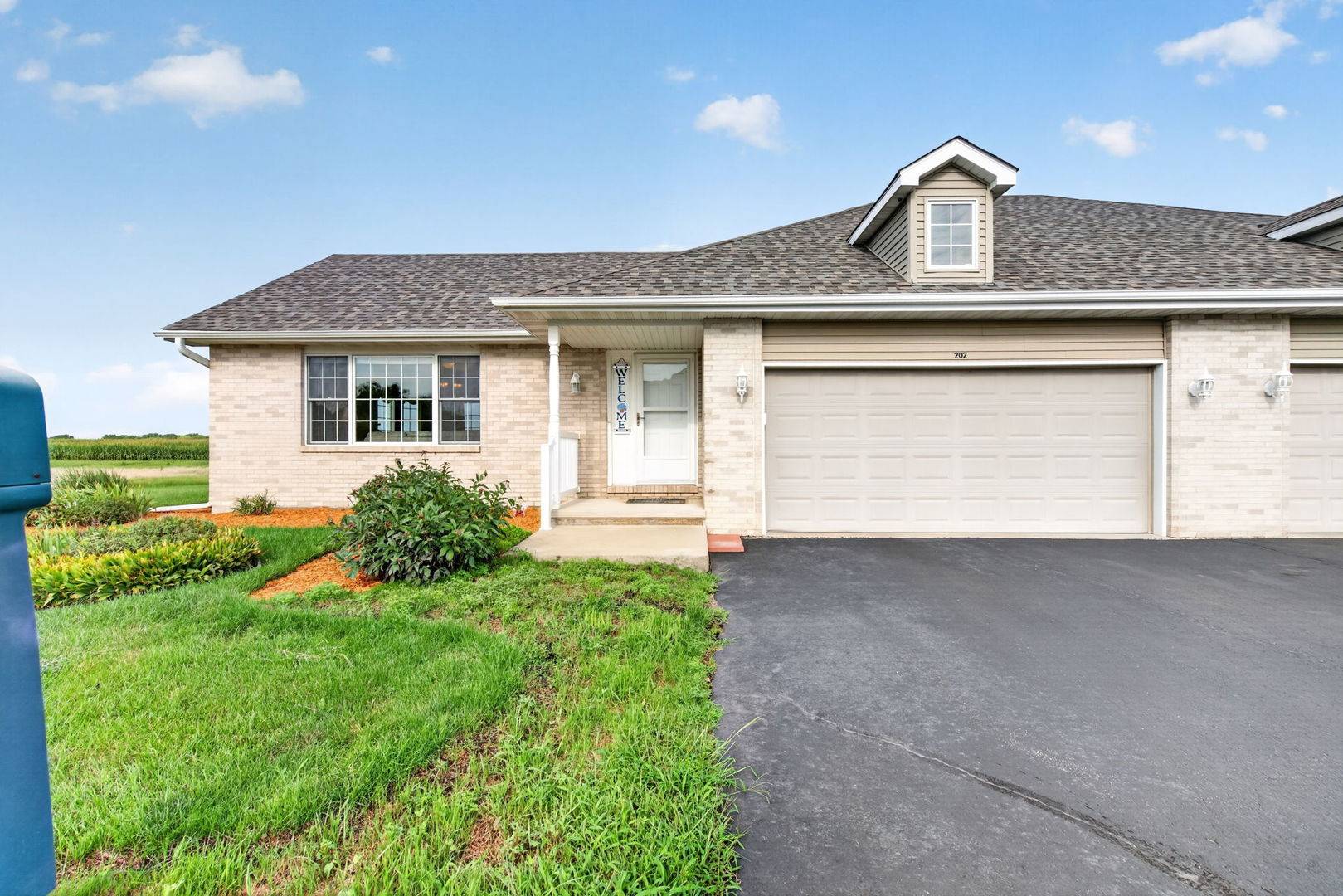 202 Dusty TRL #202, Coal City, IL 60416