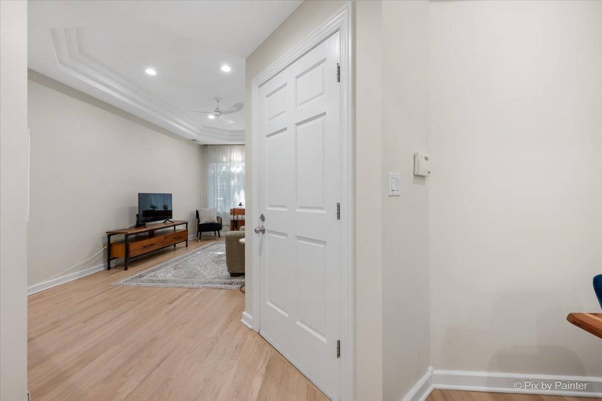 1407 N Mohawk ST #1, Chicago, IL 60610
