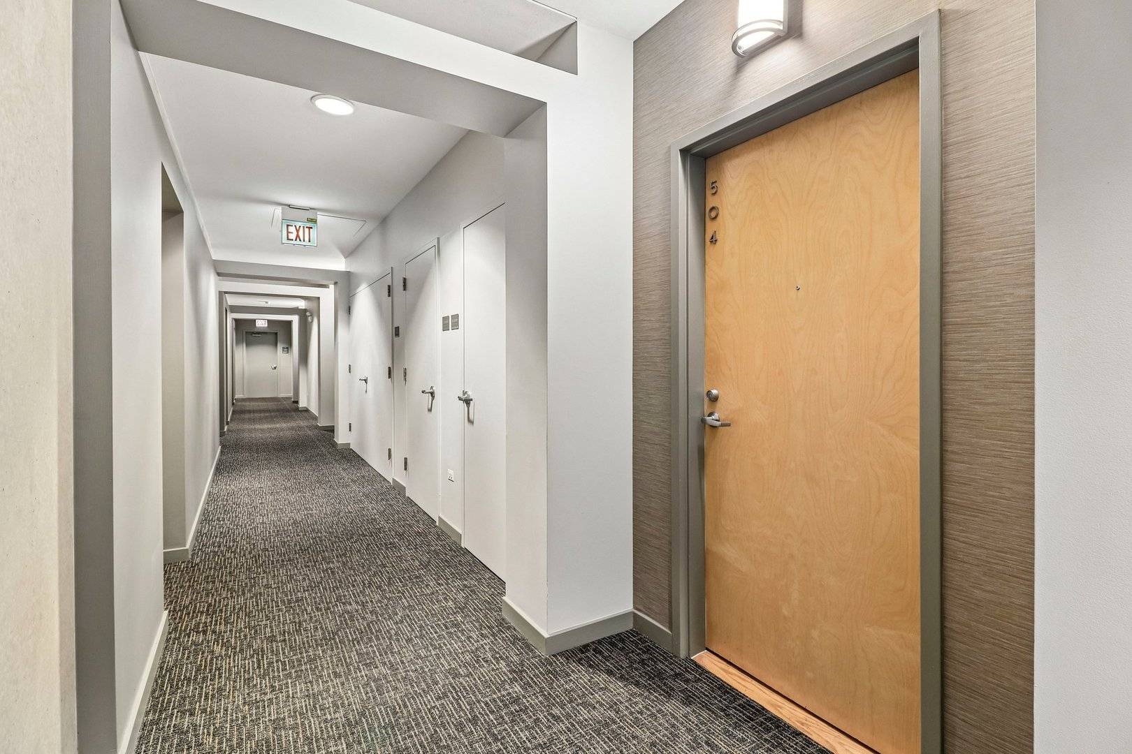 5430 N Sheridan RD #504, Chicago, IL 60640