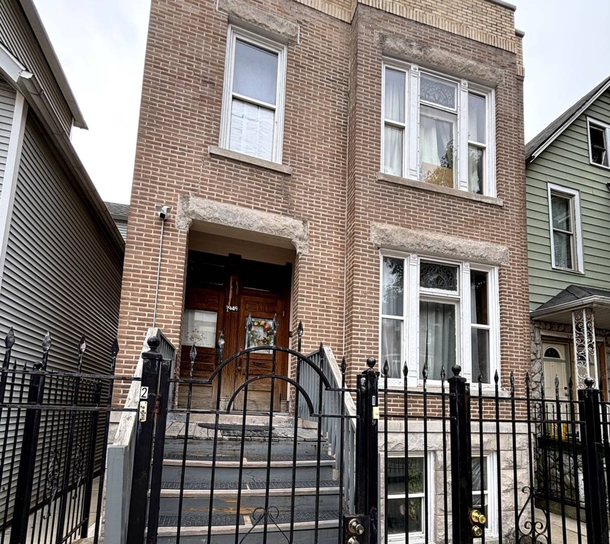 1949 N Francisco AVE, Chicago, IL 60647