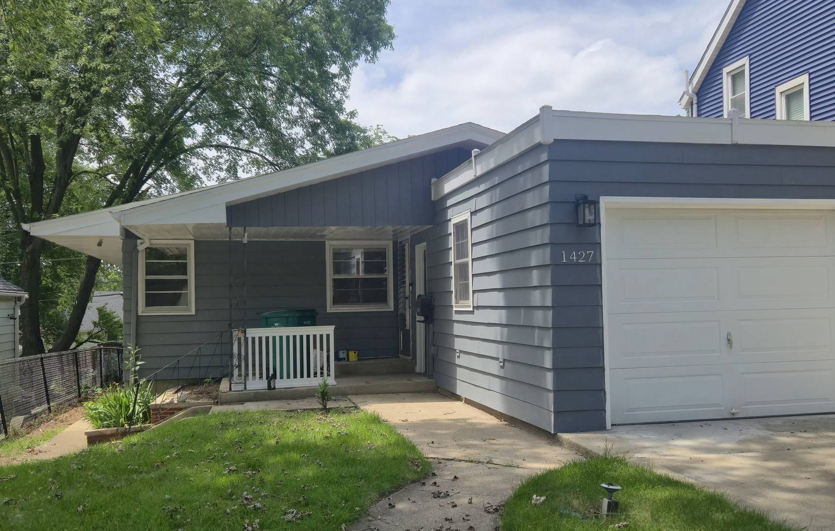 1427 N May ST, Joliet, IL 60435