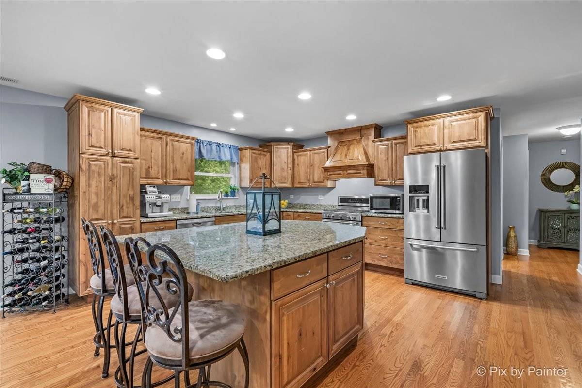 2614 Lauderdale CT, Mchenry, IL 60051
