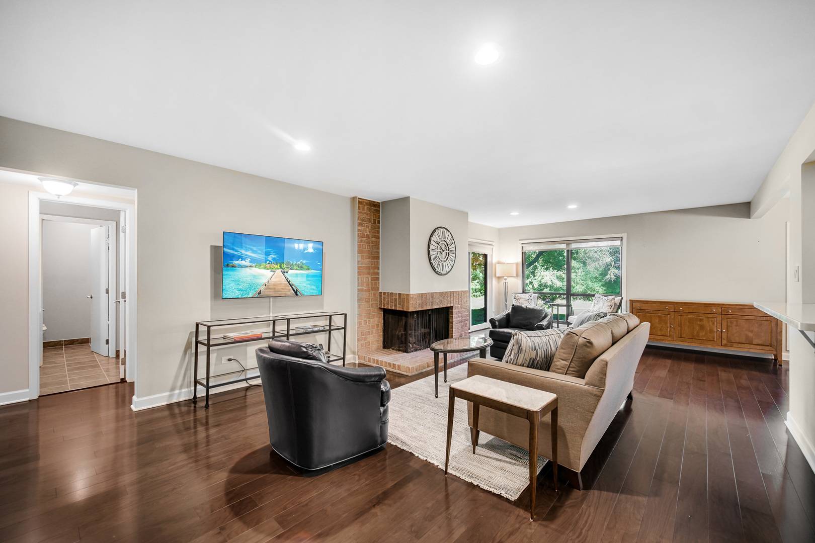 1066 SHERMER RD #11, Northbrook, IL 60062