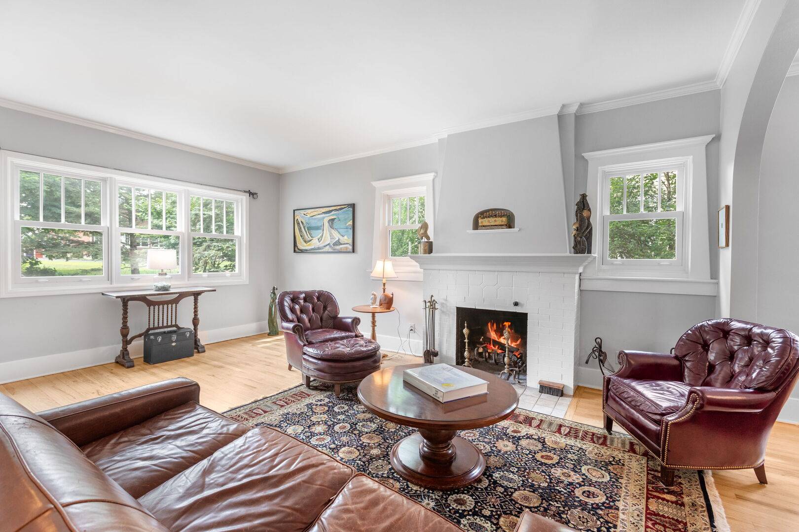 139 Washington CIR, Lake Forest, IL 60045