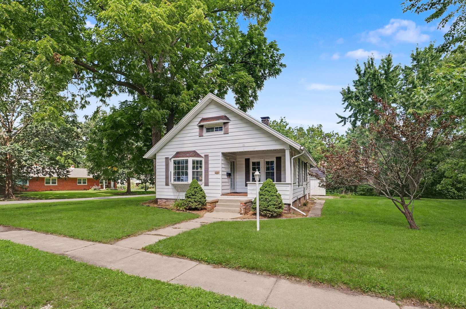 1626 W Clark ST, Champaign, IL 61821