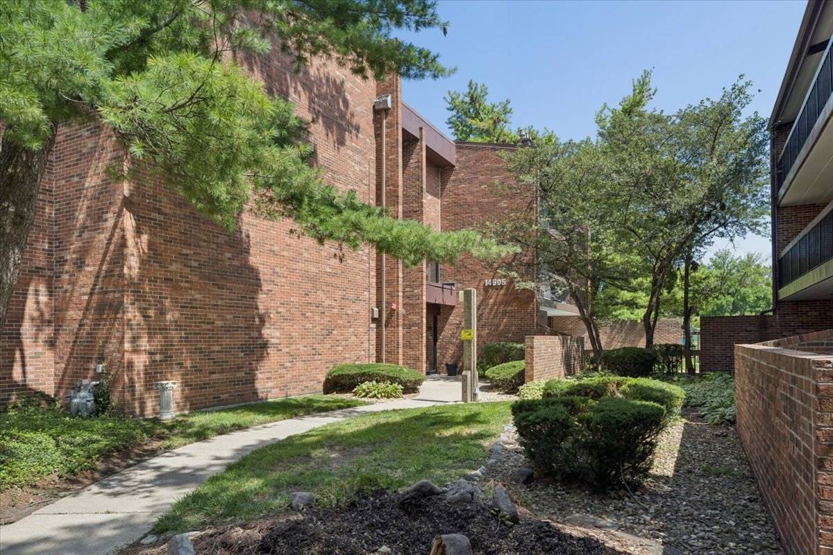 14505 central CT #PH2, Oak Forest, IL 60452