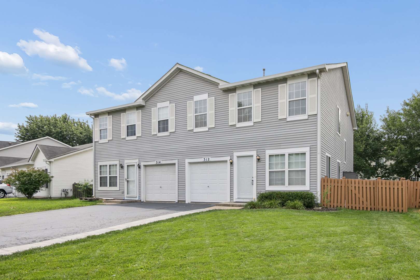 312 Richfield TRL, Romeoville, IL 60446