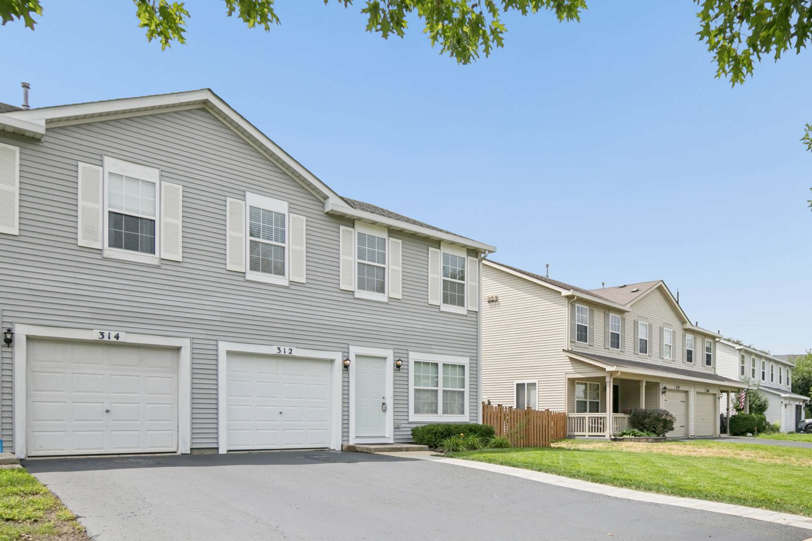 312 Richfield TRL, Romeoville, IL 60446