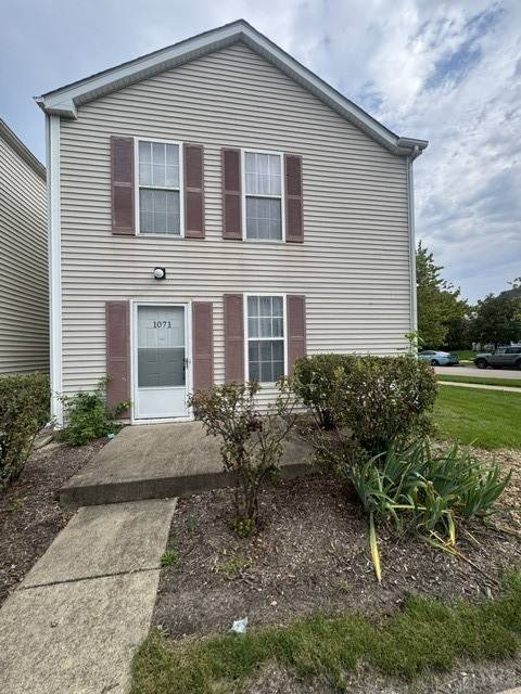 1071 Symphony DR, Aurora, IL 60504