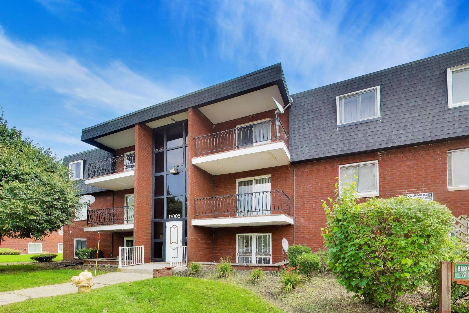 17005 Albany AVE #202, Hazel Crest, IL 60429