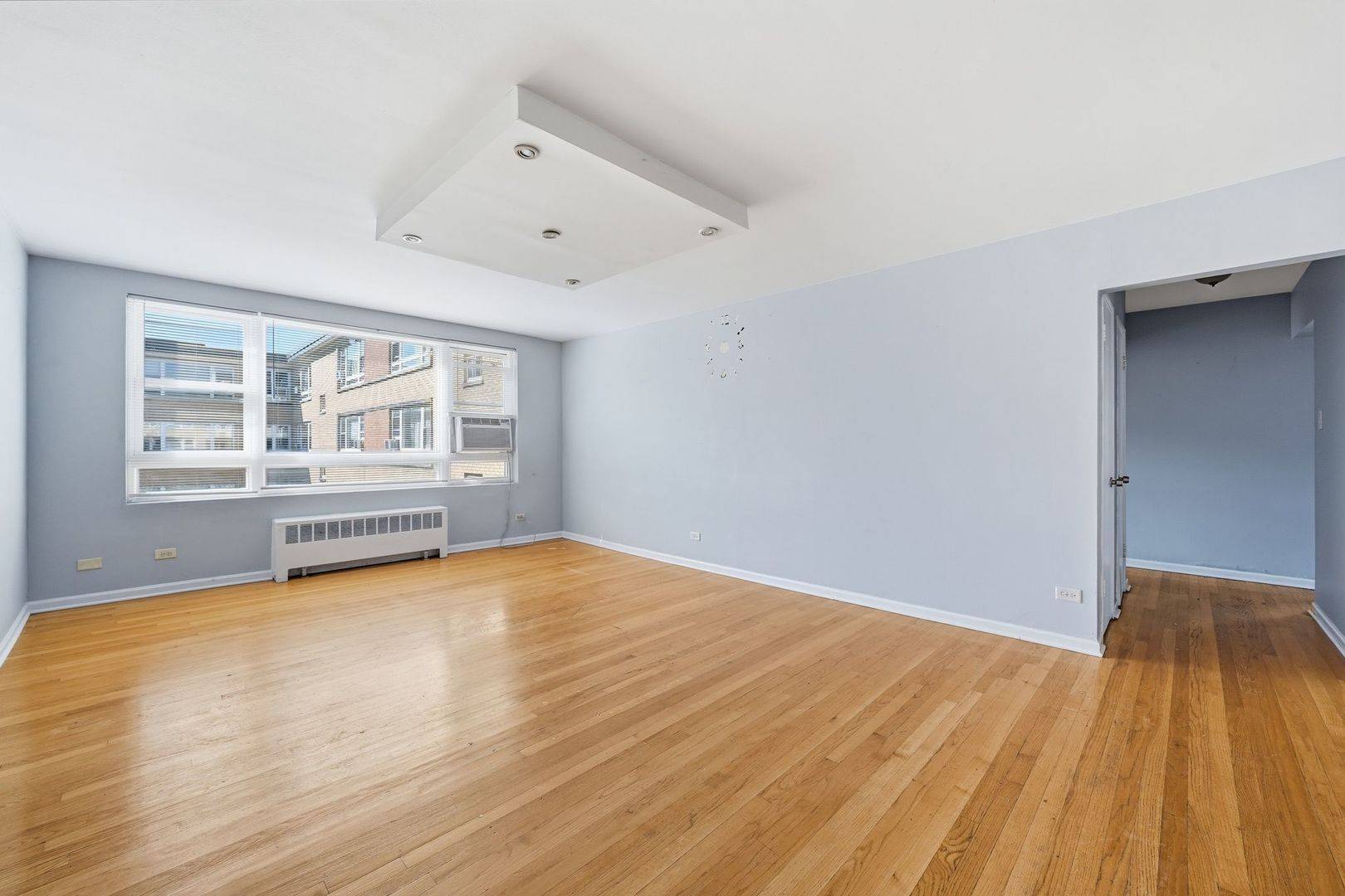 6112 N DAMEN AVE #2, Chicago, IL 60659