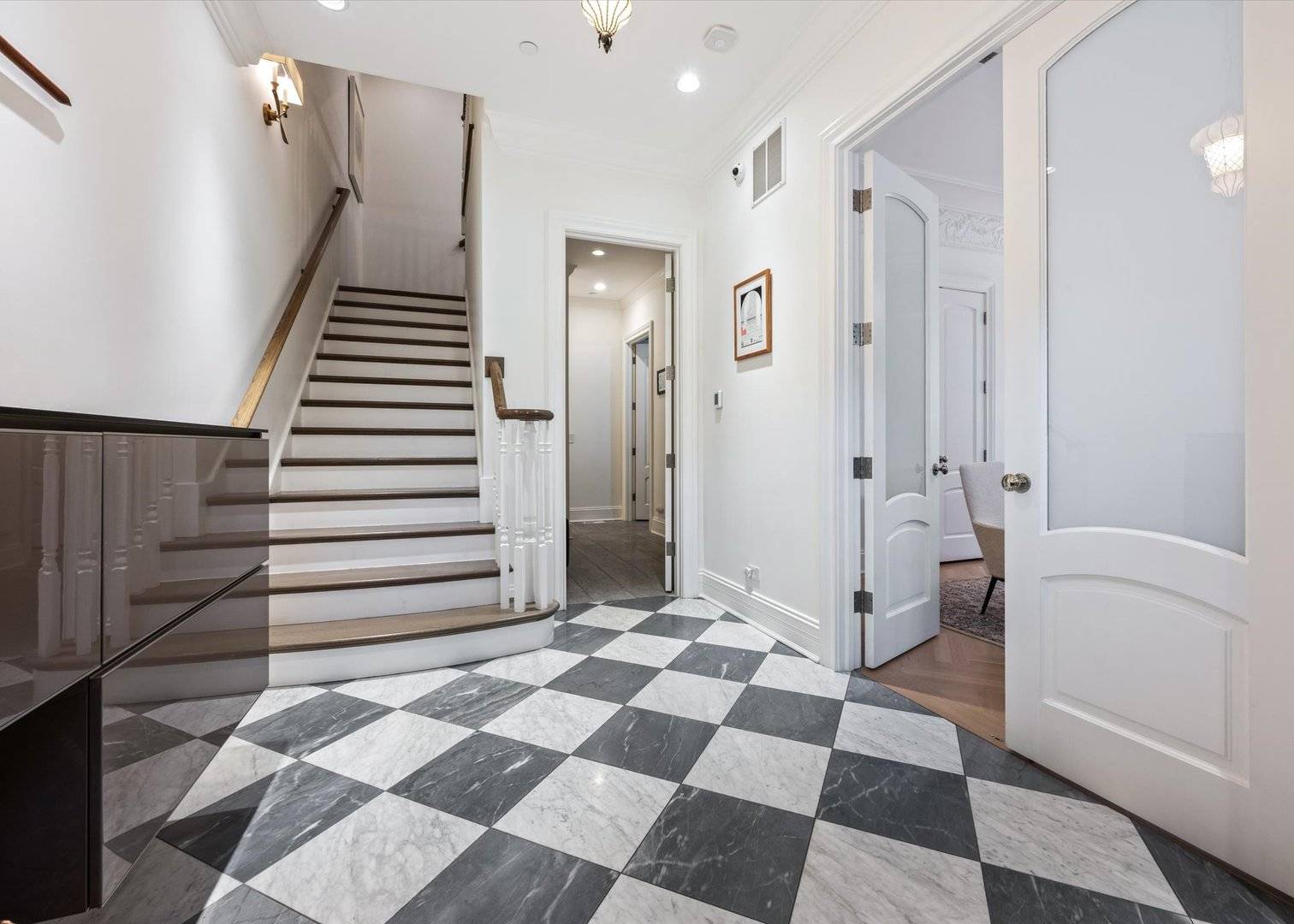 441 W Deming PL, Chicago, IL 60614