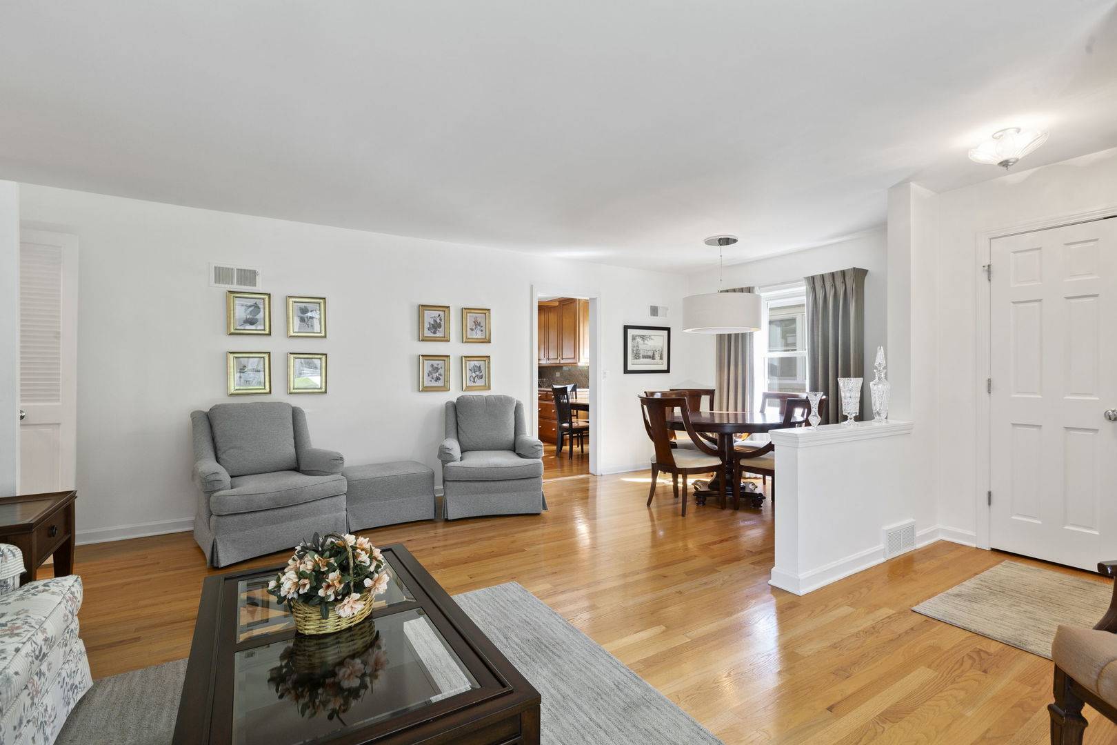 5312 Crain ST, Skokie, IL 60077