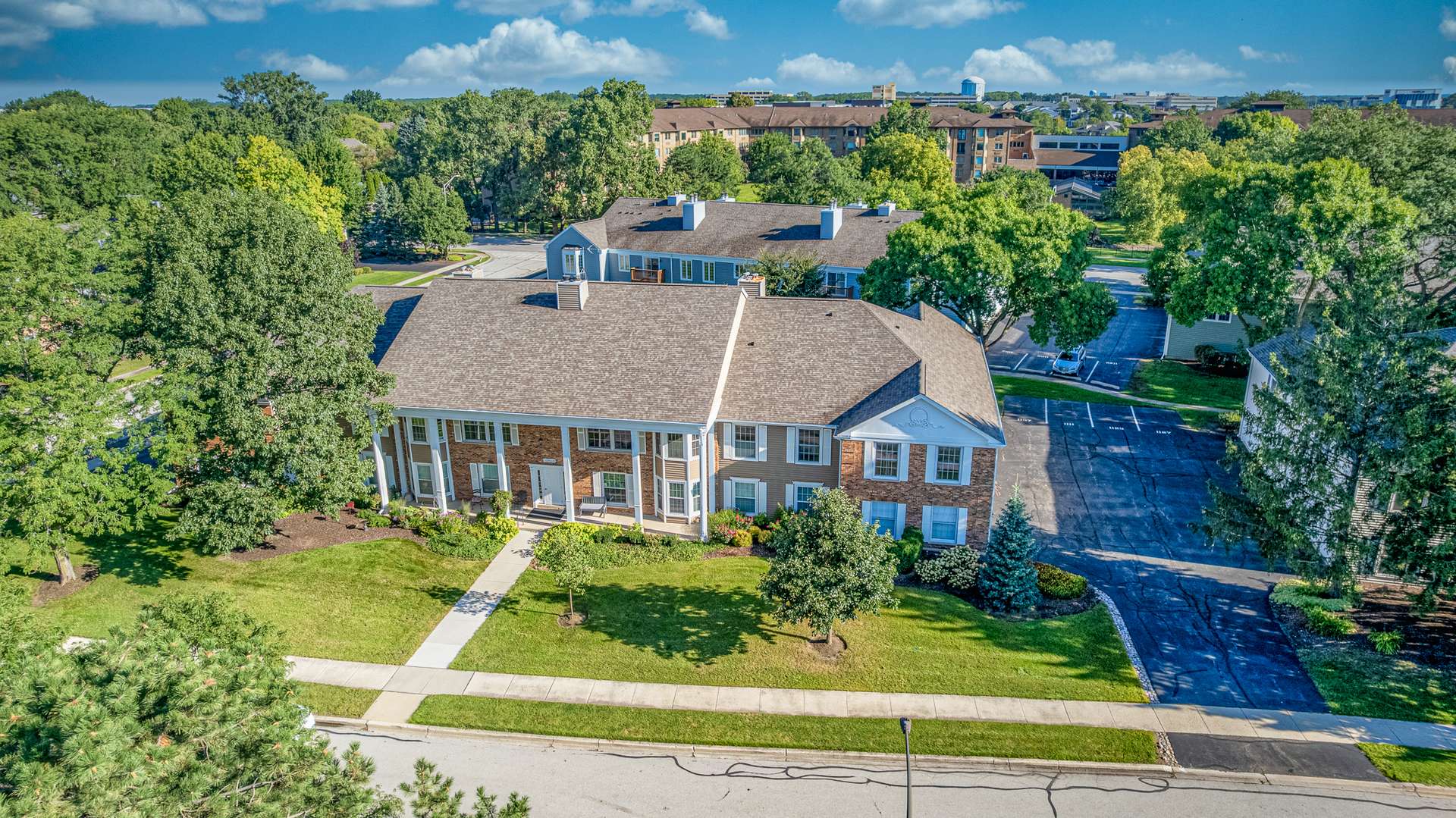 1105 Spring Garden CIR #5, Naperville, IL 60563