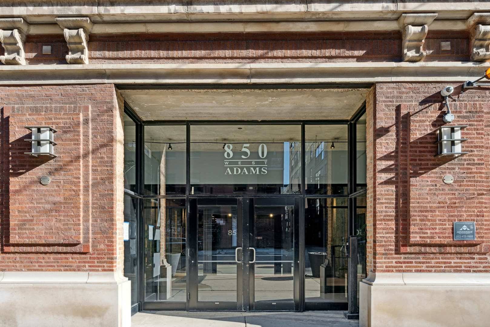 850 W Adams ST #4B, Chicago, IL 60607
