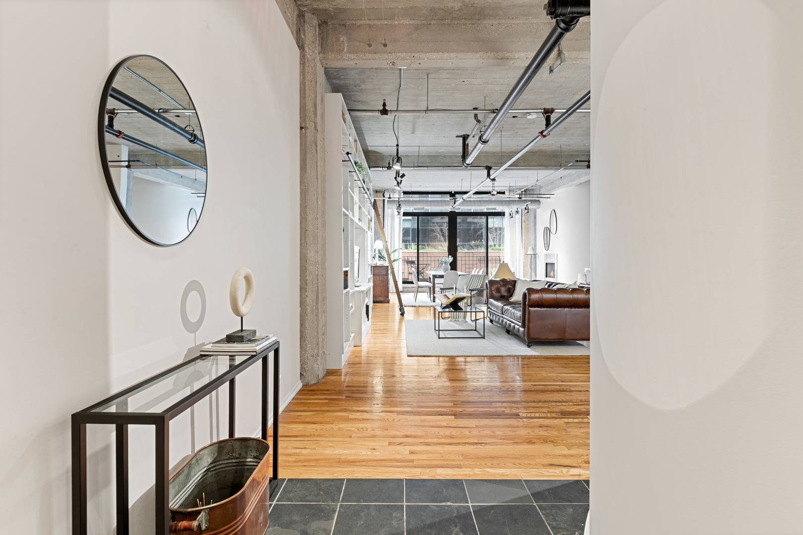 850 W Adams ST #4B, Chicago, IL 60607