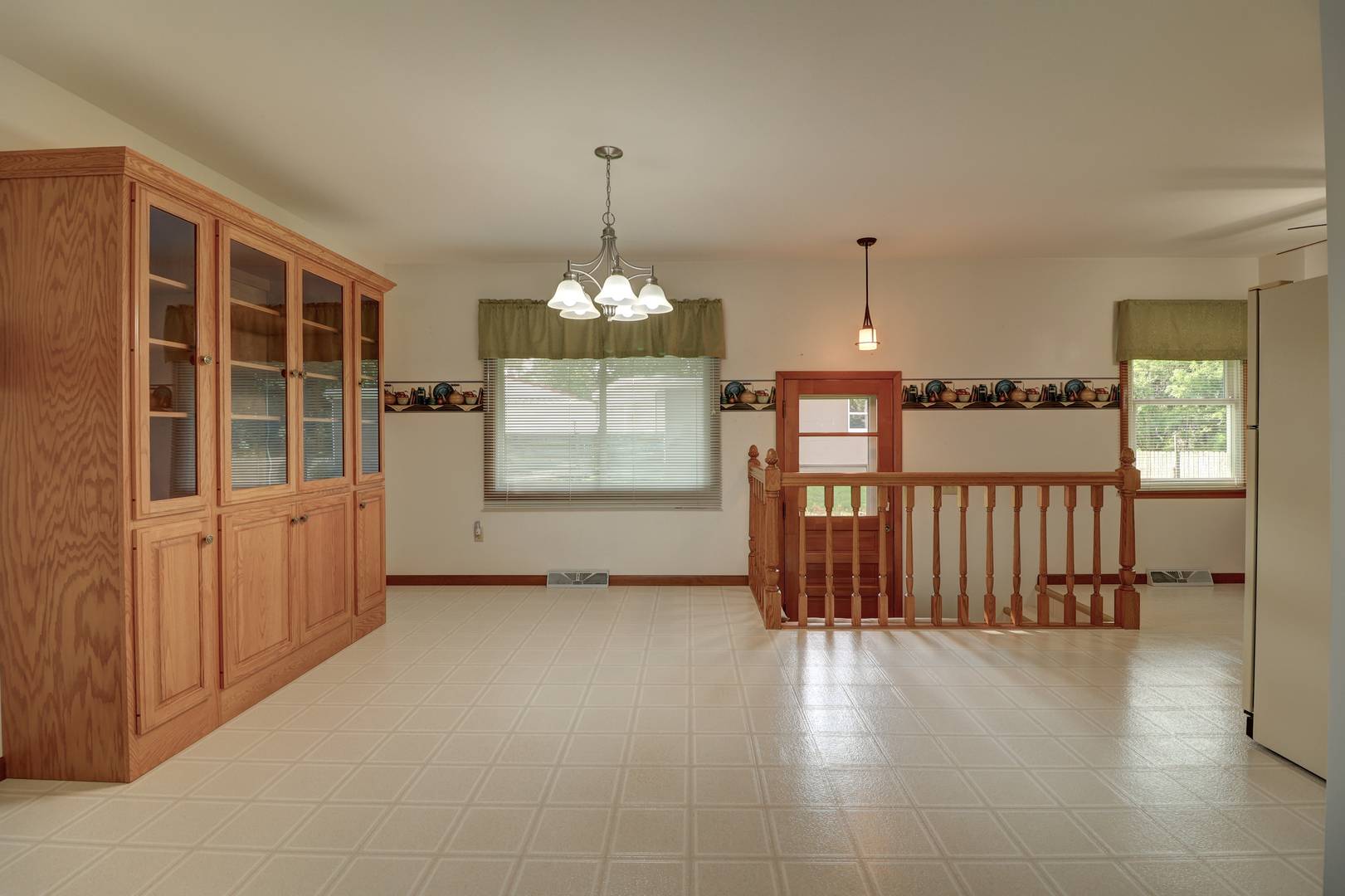 1237 Harrison DR, Clinton, IA 527322