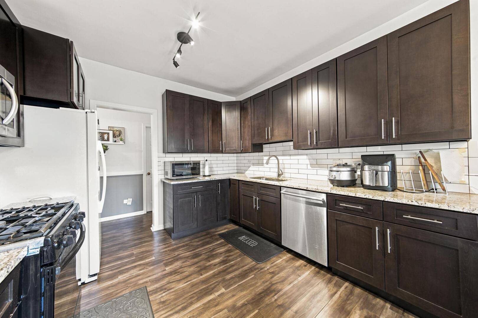 4144 Florence WAY #4144, Glenview, IL 60025