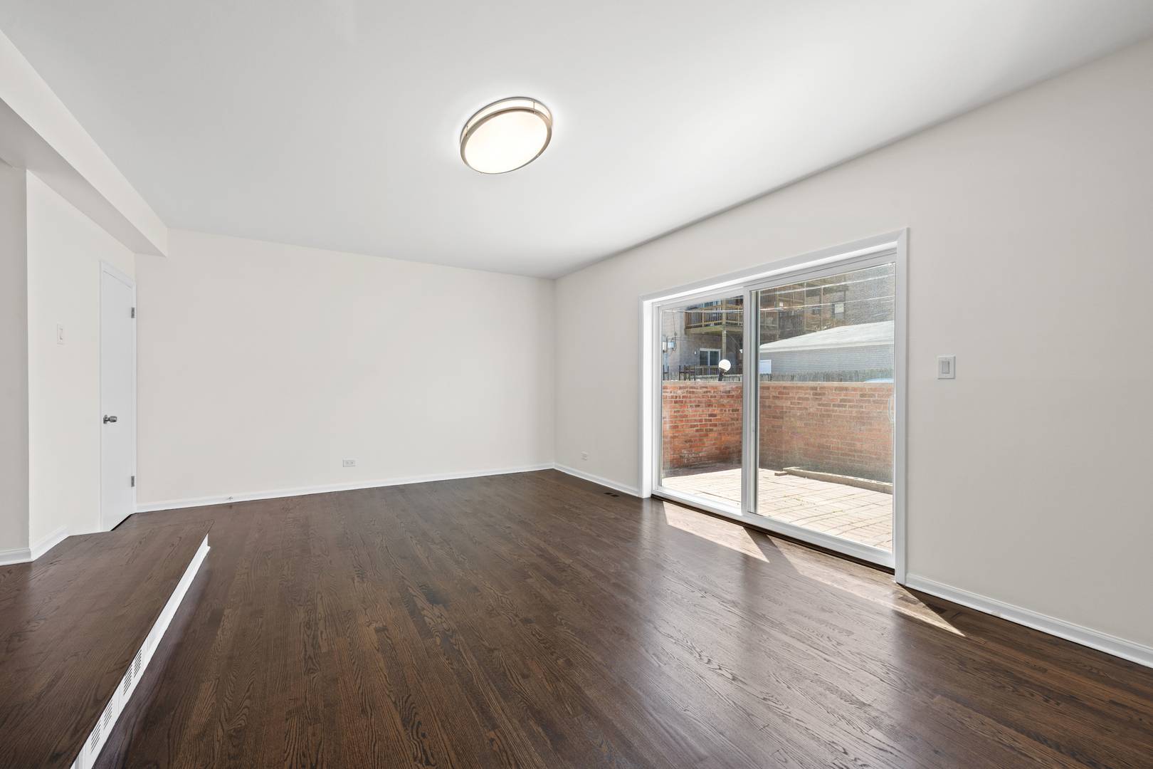 1615 W Greenleaf AVE #F, Chicago, IL 60626