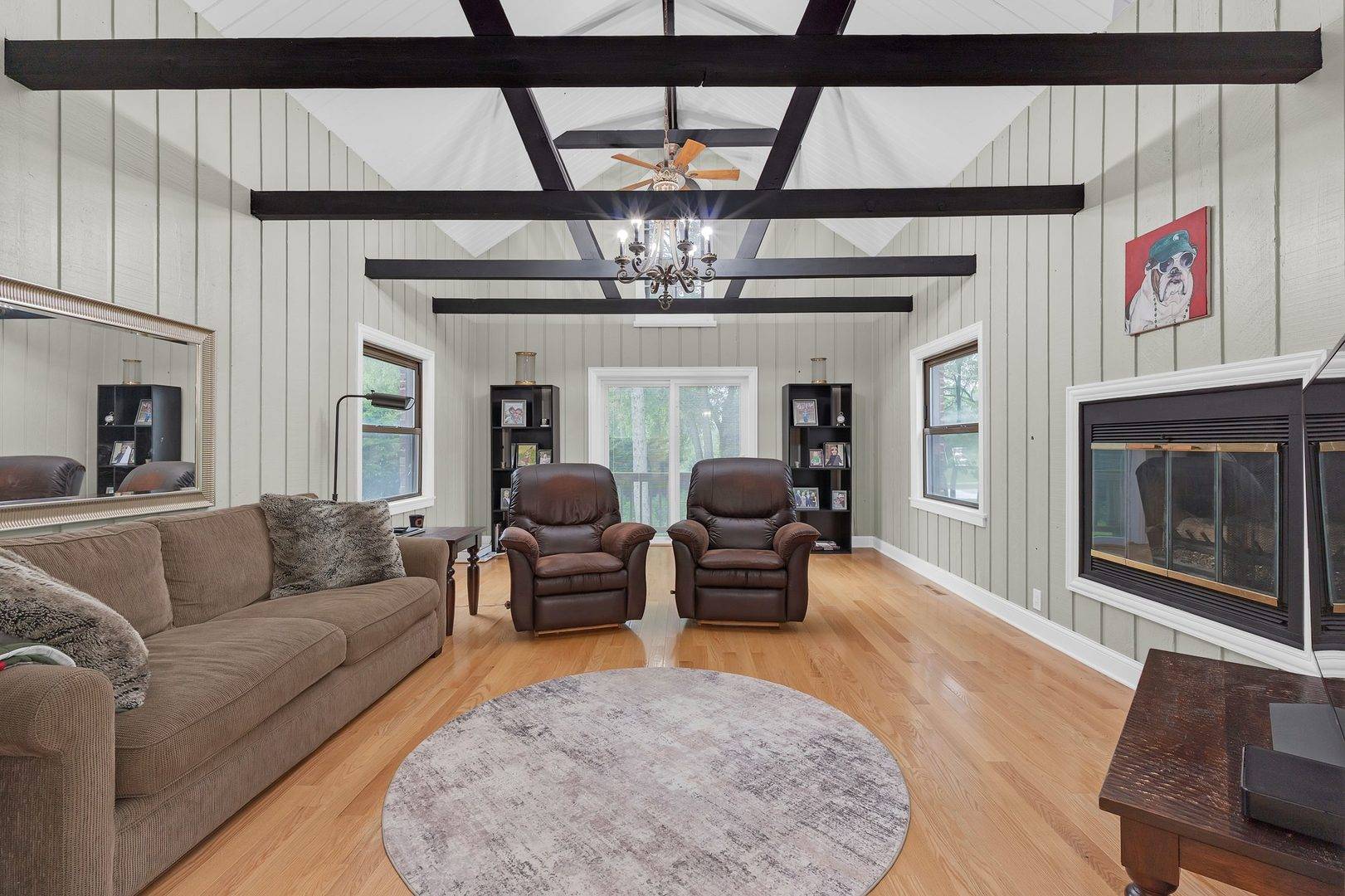 2330 Coach RD, Long Grove, IL 60047