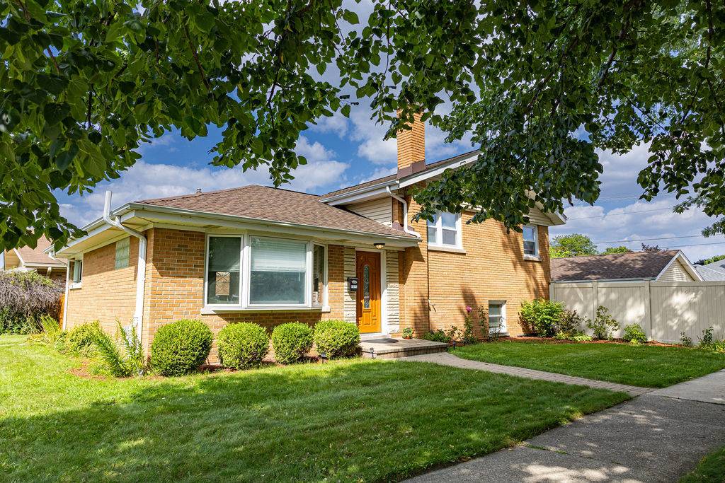 4445 ARTHUR AVE, Brookfield, IL 60513