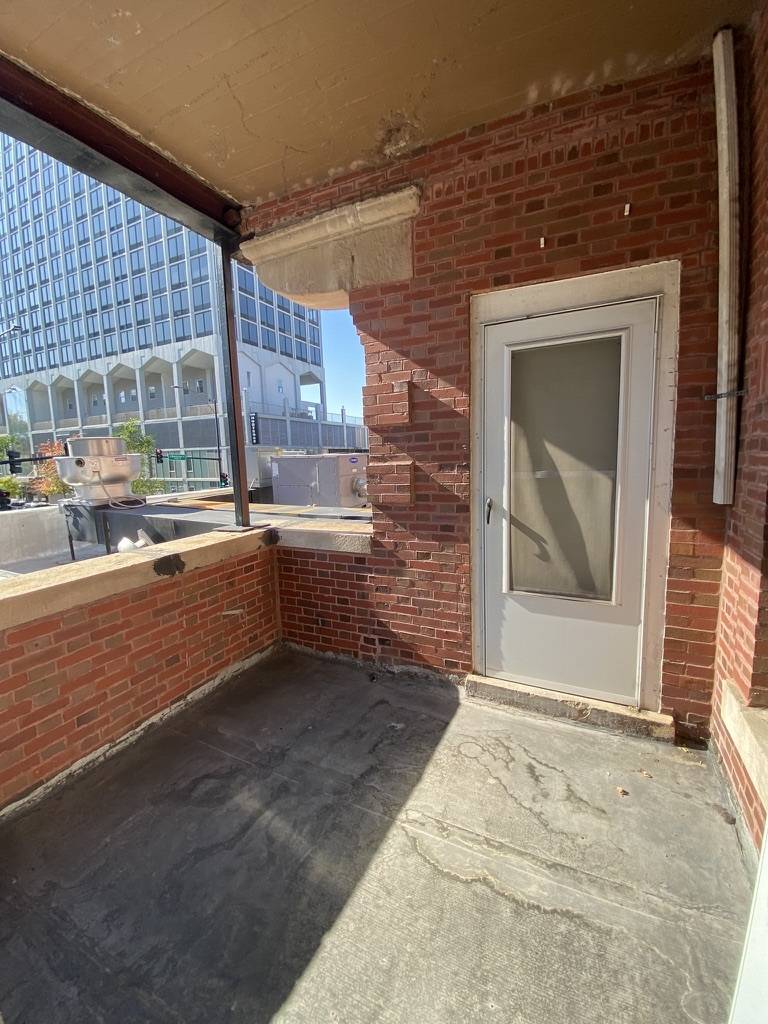 856 W Montrose AVE #2A, Chicago, IL 60613