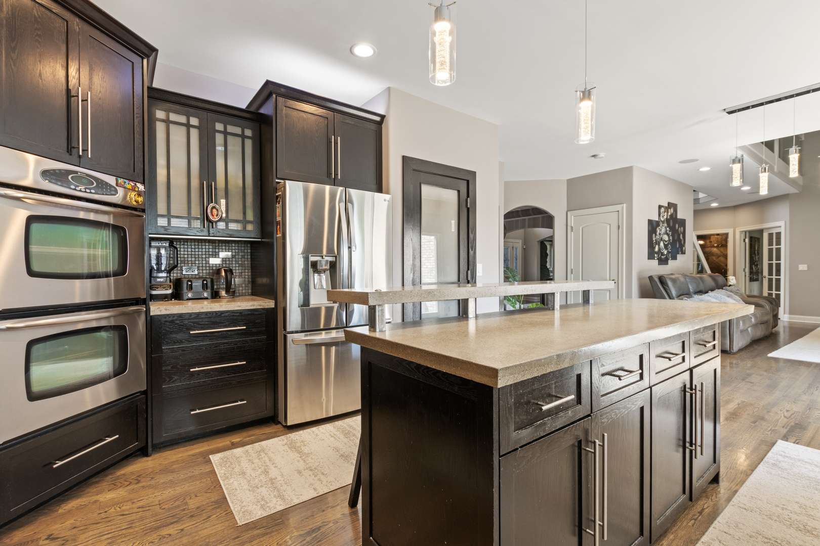 2104 Westover RD, North Aurora, IL 60542