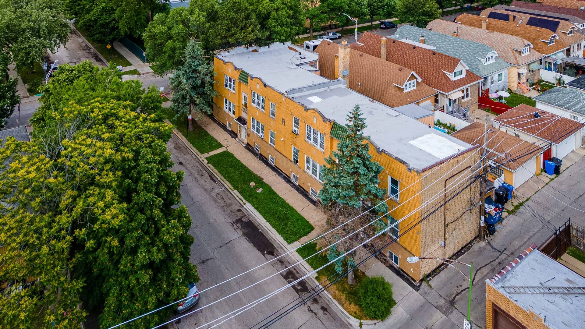 2551 N Lockwood AVE #B3, Chicago, IL 60639