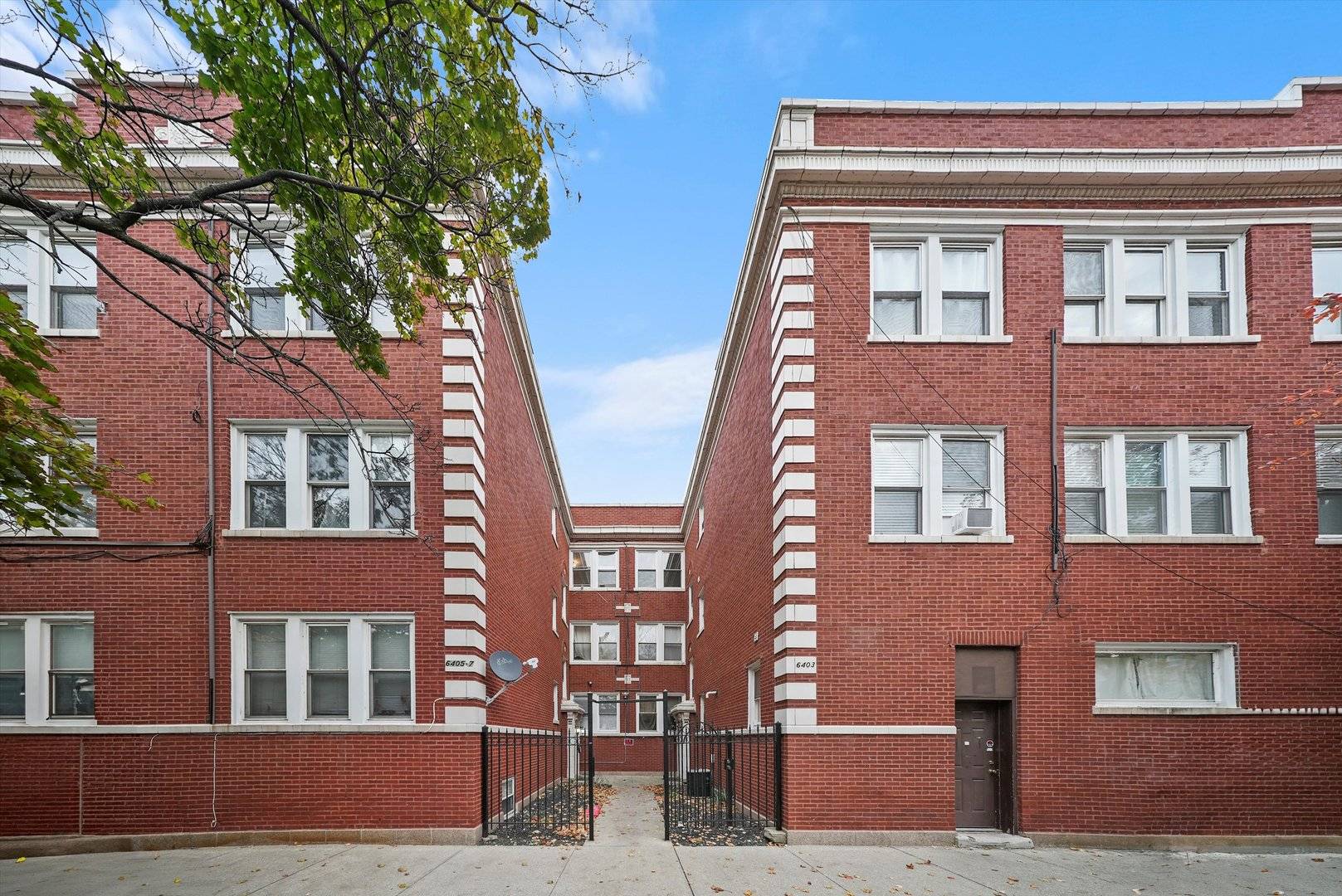 6403 N Wayne AVE #2D, Chicago, IL 60626