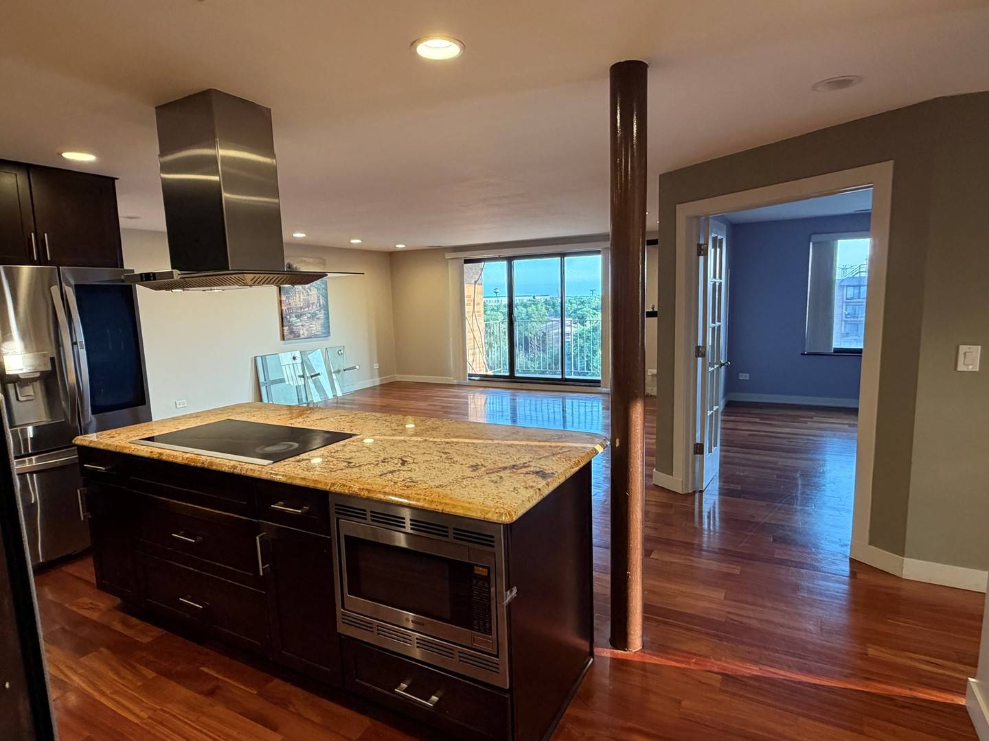 1717 W crystal LN #712, Mount Prospect, IL 60056