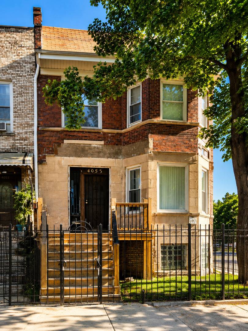 4053 W Jackson BLVD, Chicago, IL 60624