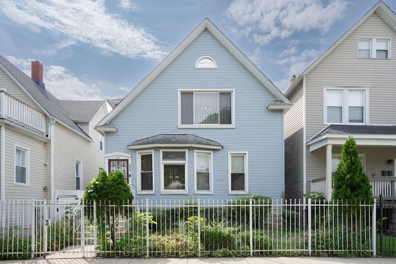 5843 W Iowa ST, Chicago, IL 60651