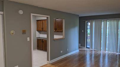 17 Parkside CT #3, Vernon Hills, IL 60061