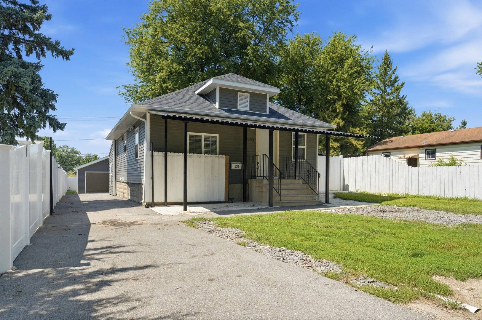 531 Algonquin ST, Joliet, IL 60432