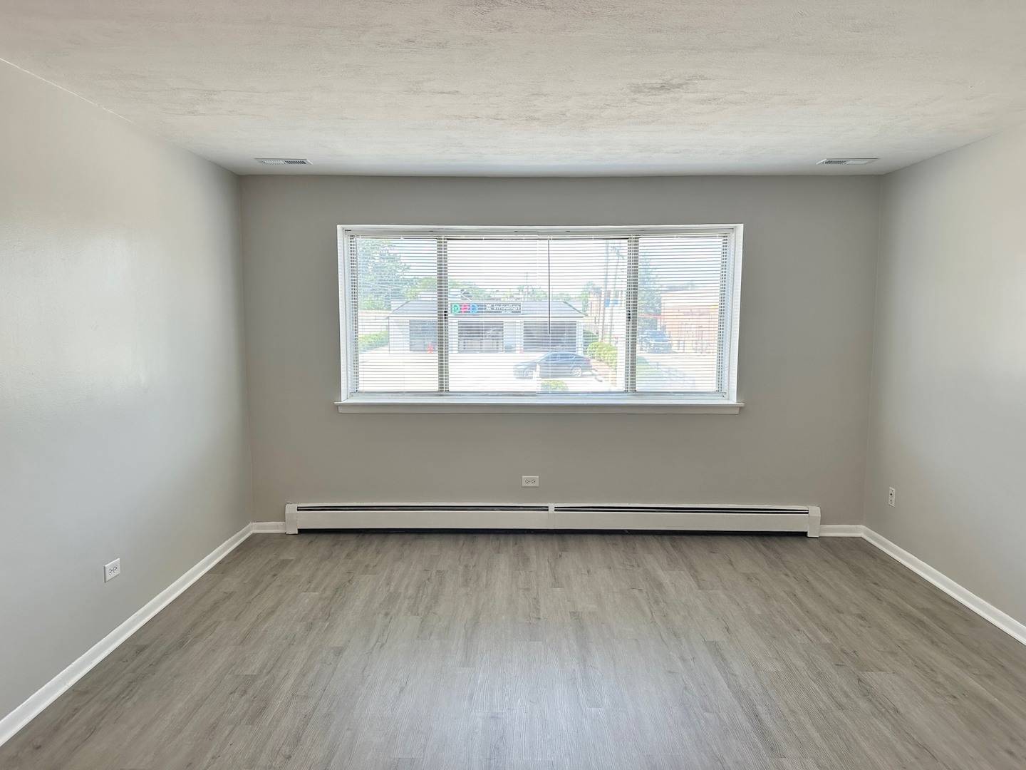 1003 TAFT AVE #2A, Wheaton, IL 60187