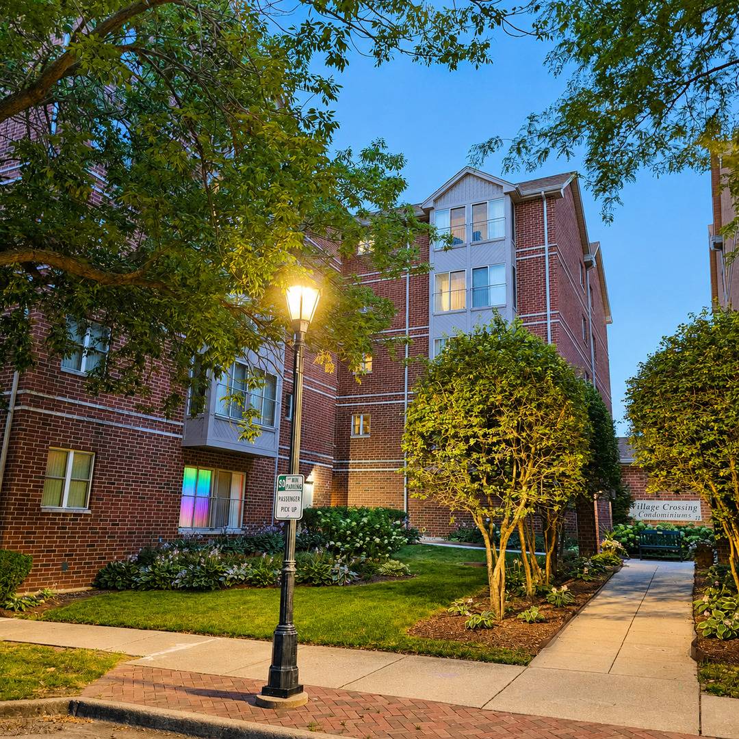 27 E Hattendorf AVE #311, Roselle, IL 60172