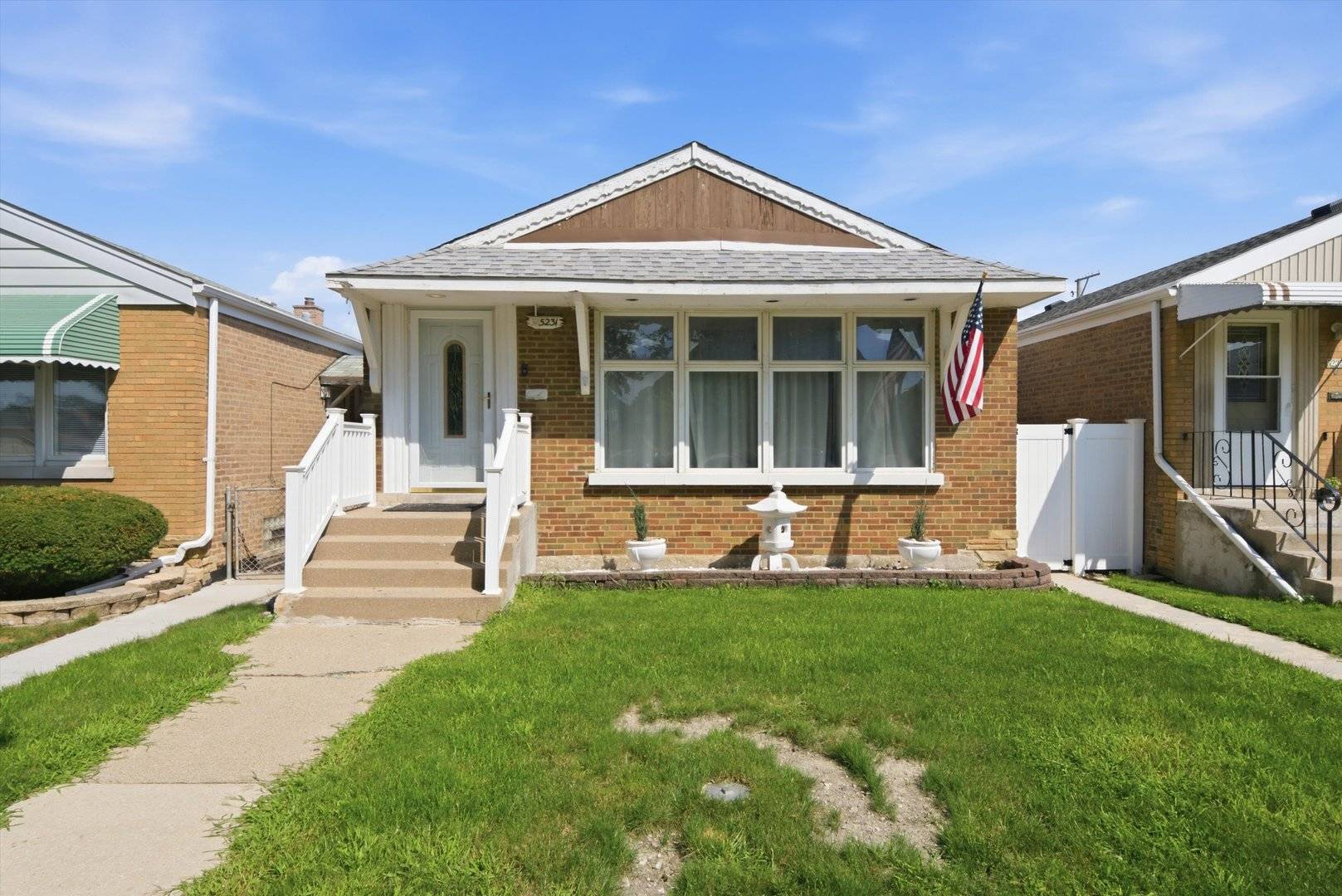 5231 S Meade AVE, Chicago, IL 60638