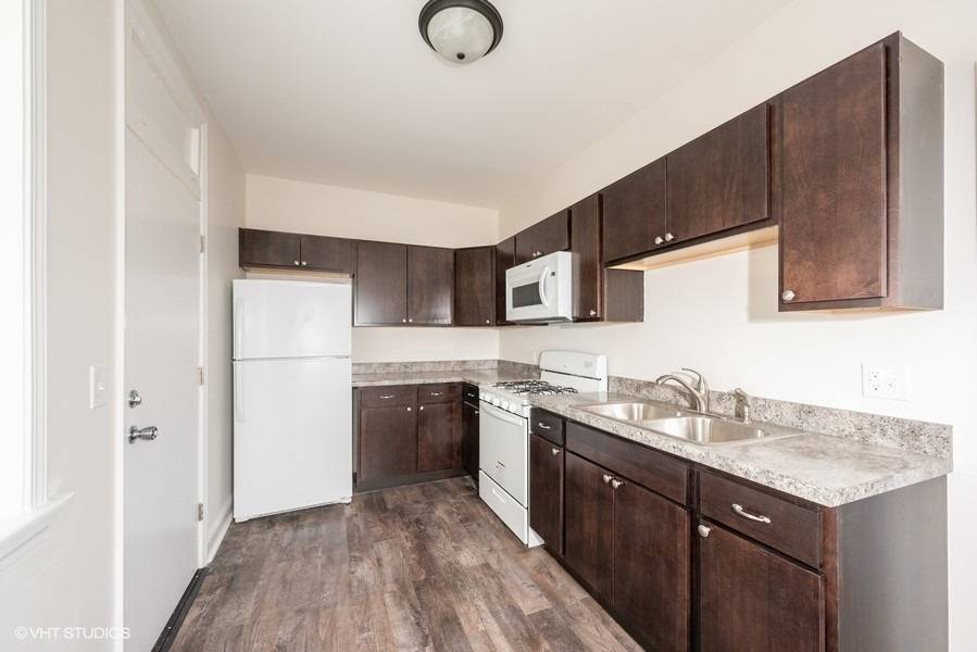 4934 W Jackson BLVD #1W, Chicago, IL 60644